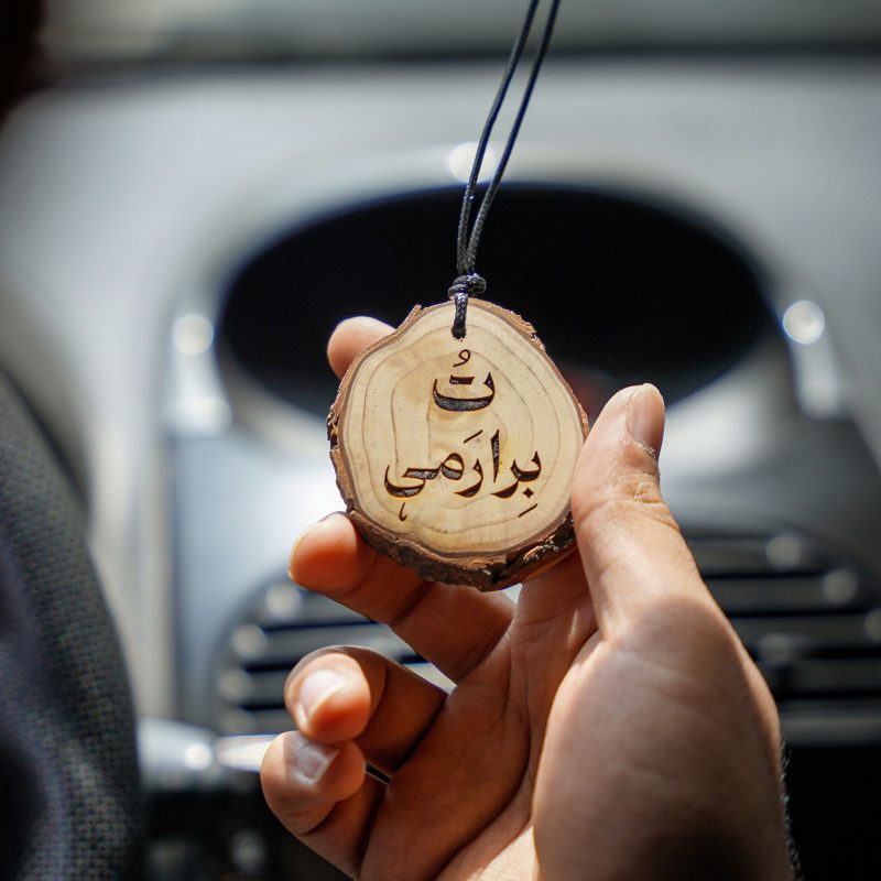 گردنبند گرد چوبی scaled